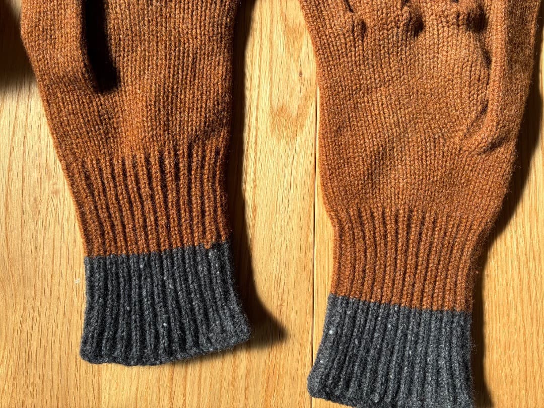 MARGARET HOWELL【スコットランド製】手袋➕マフラーセット　MHL