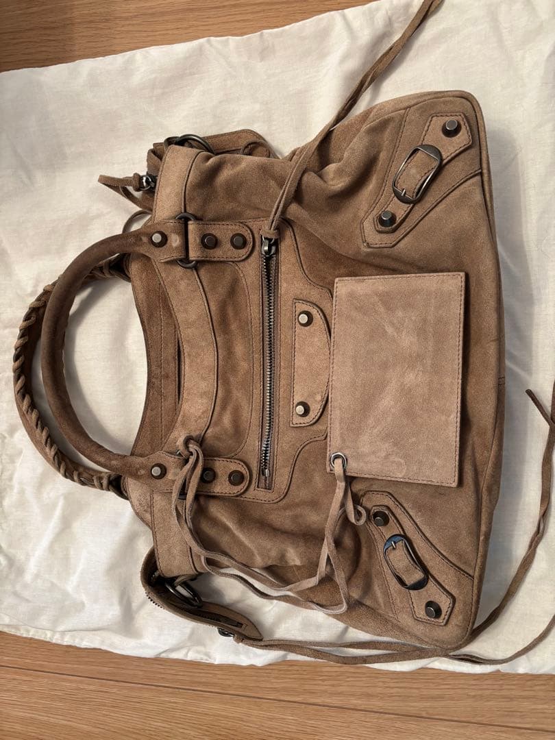 バレンシアガ ファースト スエード