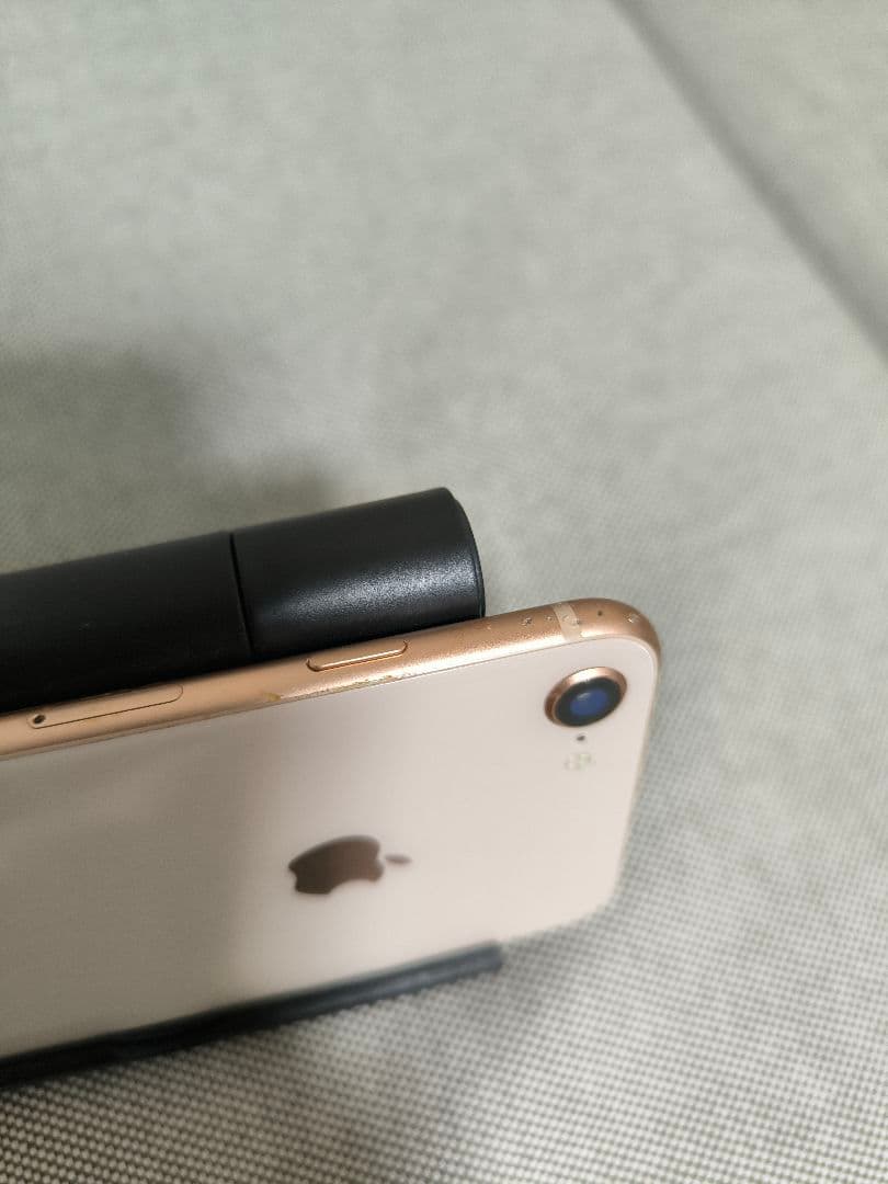 Apple iPhone 8 ゴールド