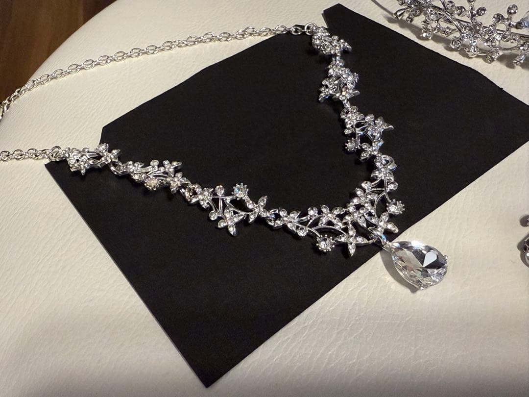 BRIDE ME ティアラ、イヤリング、ネックレスセット