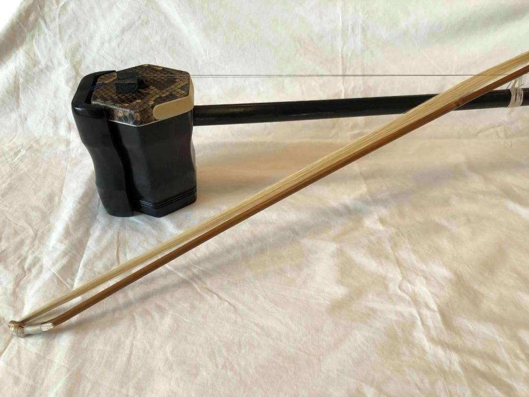 二胡　弦楽器　ほとんど未使用　中国伝統楽器　セット