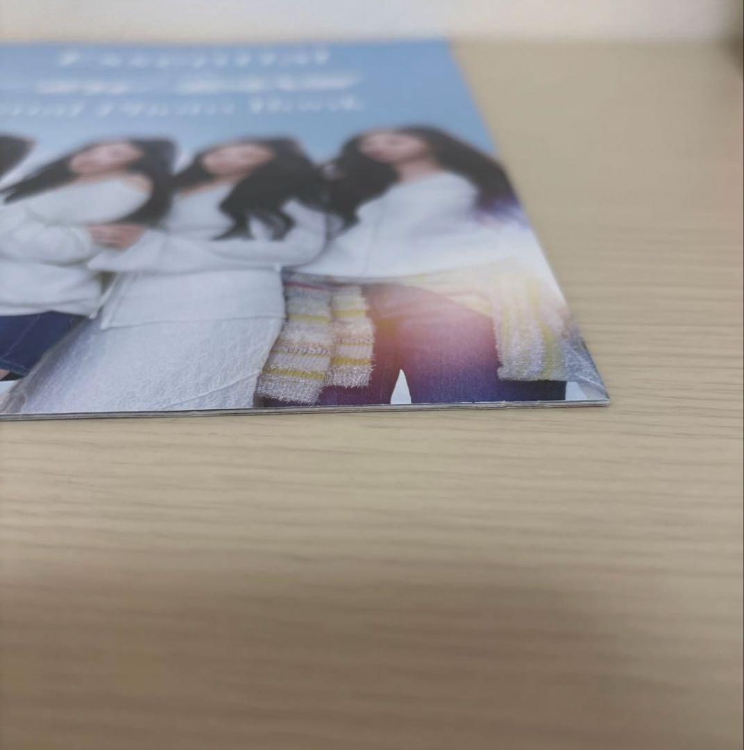 【希少当選品】Essential new jeans ビジュアルフォトブック