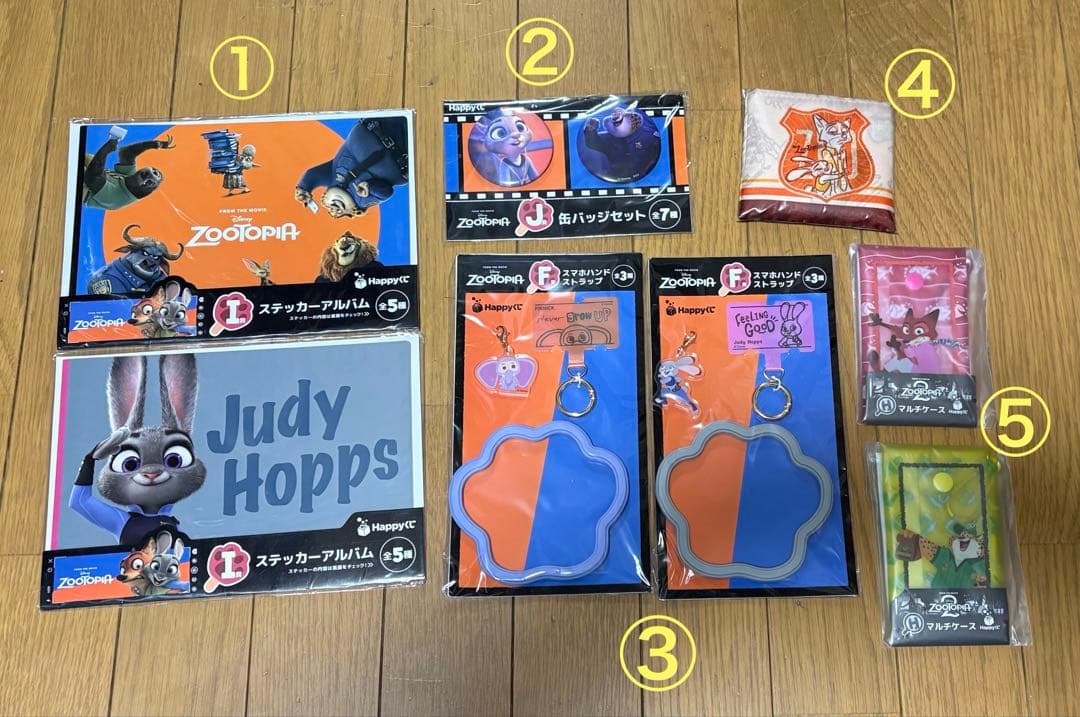 ズートピア　2 Happyくじ ステッカー　缶バッジ　ストラップ　エコバッグ