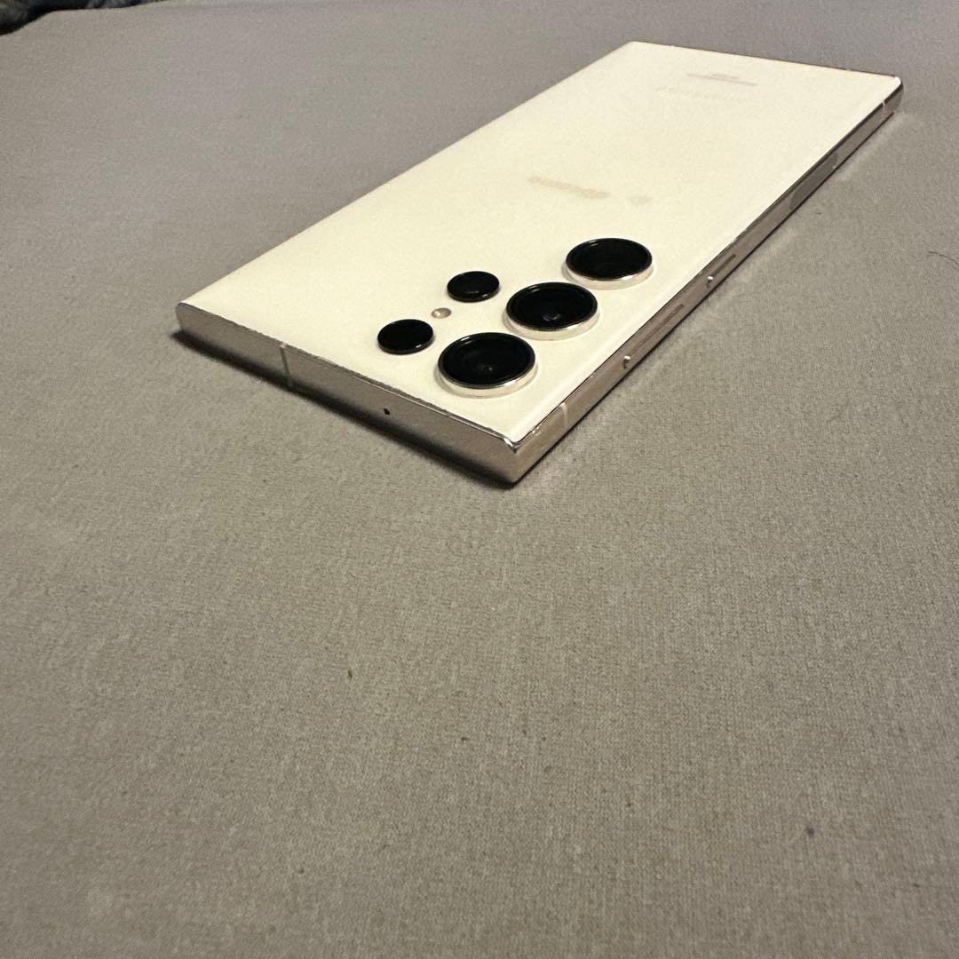 Galaxy S23 Ultra 256GB SC-52D SiMフリー