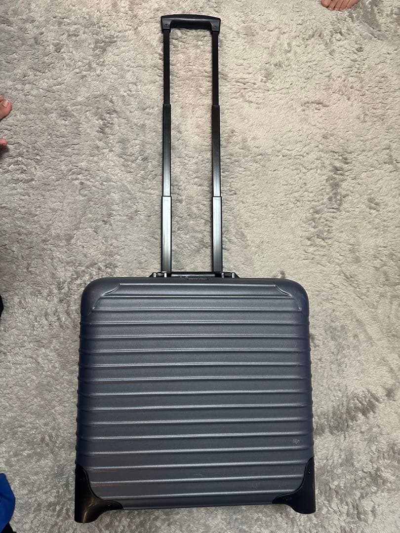 リモワサルサビジネストローリー23L