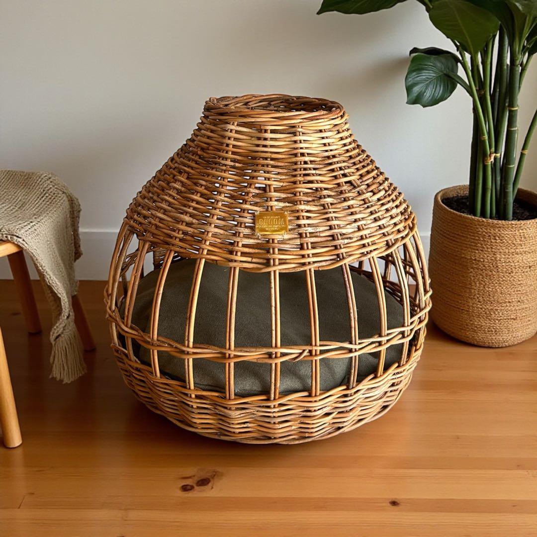 天然皮付き等籐アラログ　猫ちぐら　猫のおうち　キャットハウス　ベットハウス