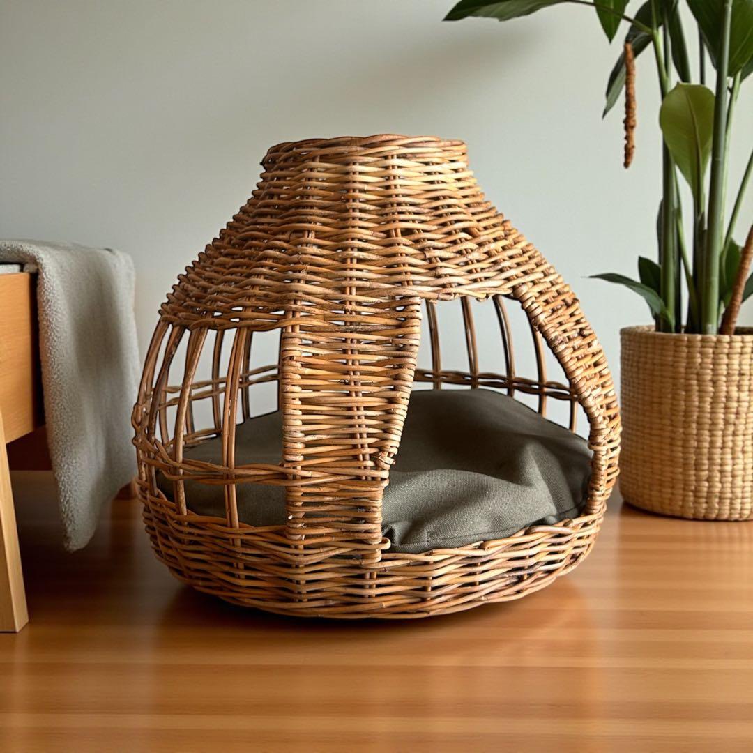 天然皮付き等籐アラログ　猫ちぐら　猫のおうち　キャットハウス　ベットハウス