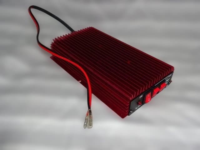 アマチュア無線用アンプ 赤