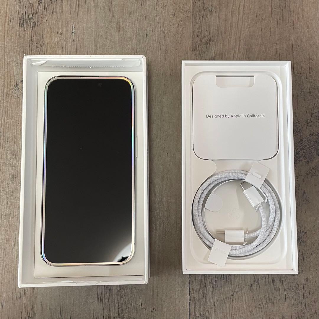 【美品】iPhone15Pro 128GB SIMフリー