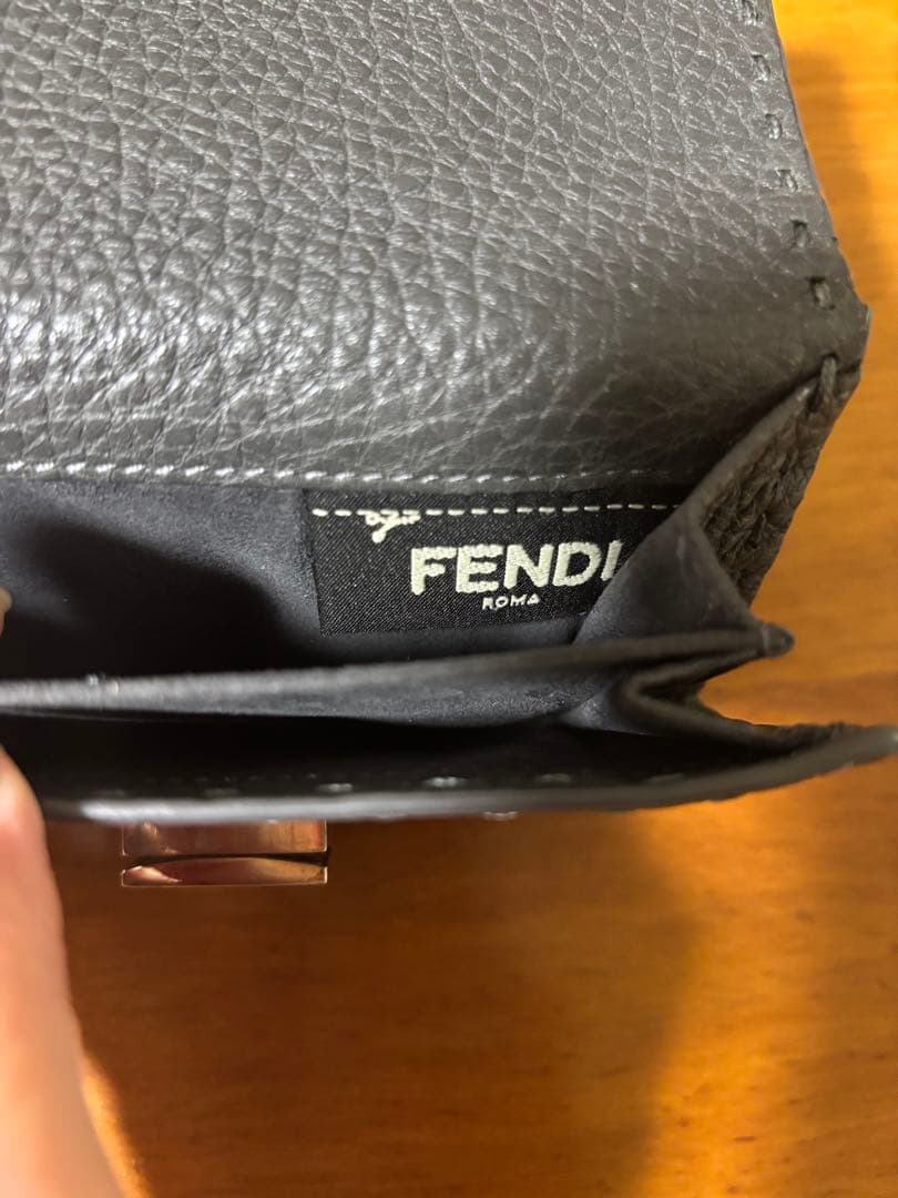 FENDI セレリア　ピーカブー　二つ折ウォレット