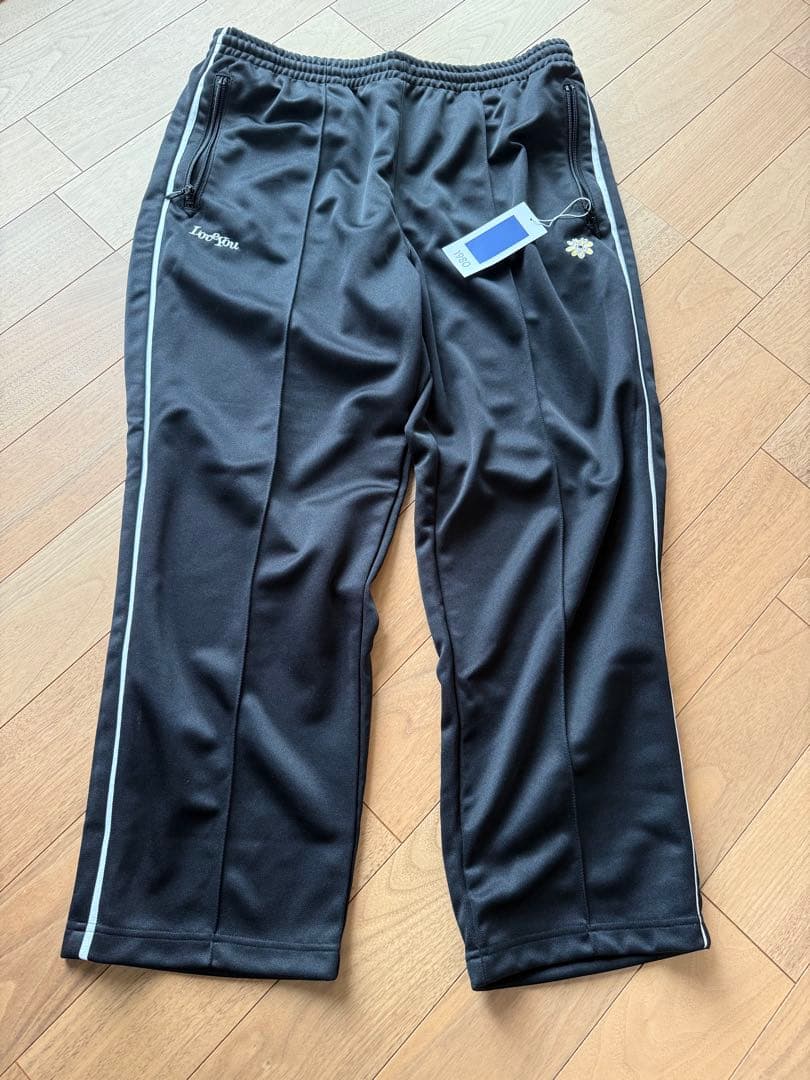 19so　トラックパンツ