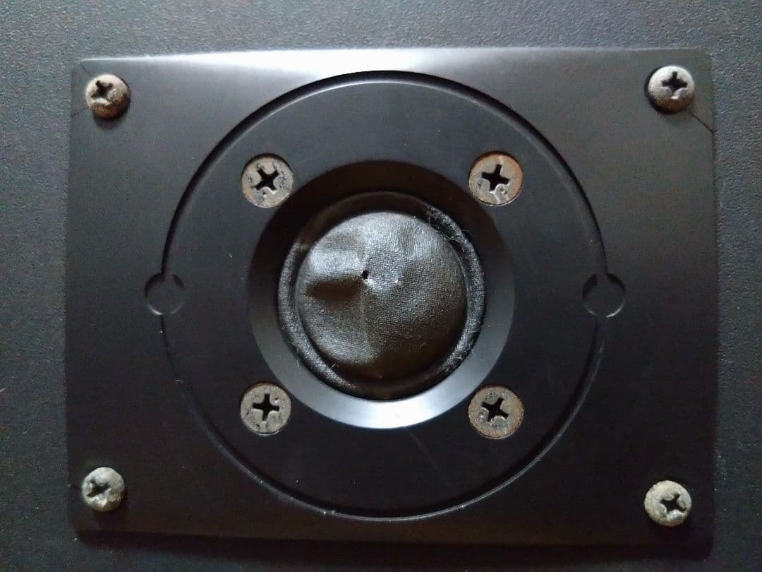 スピーカー・ウーファー JBL J216