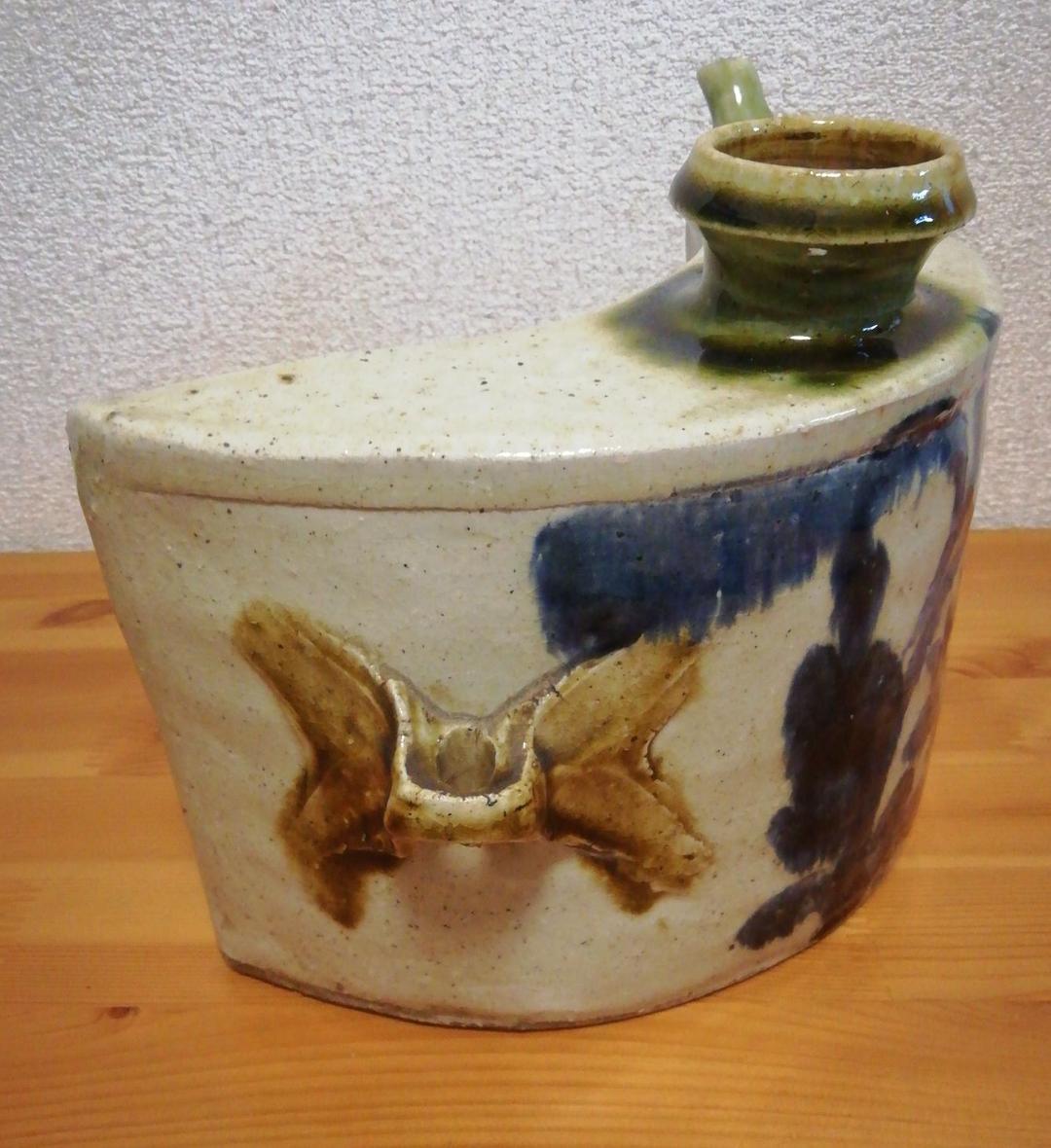 人間国宝　金城次郎作　壺屋焼　草花文　抱瓶　酒器