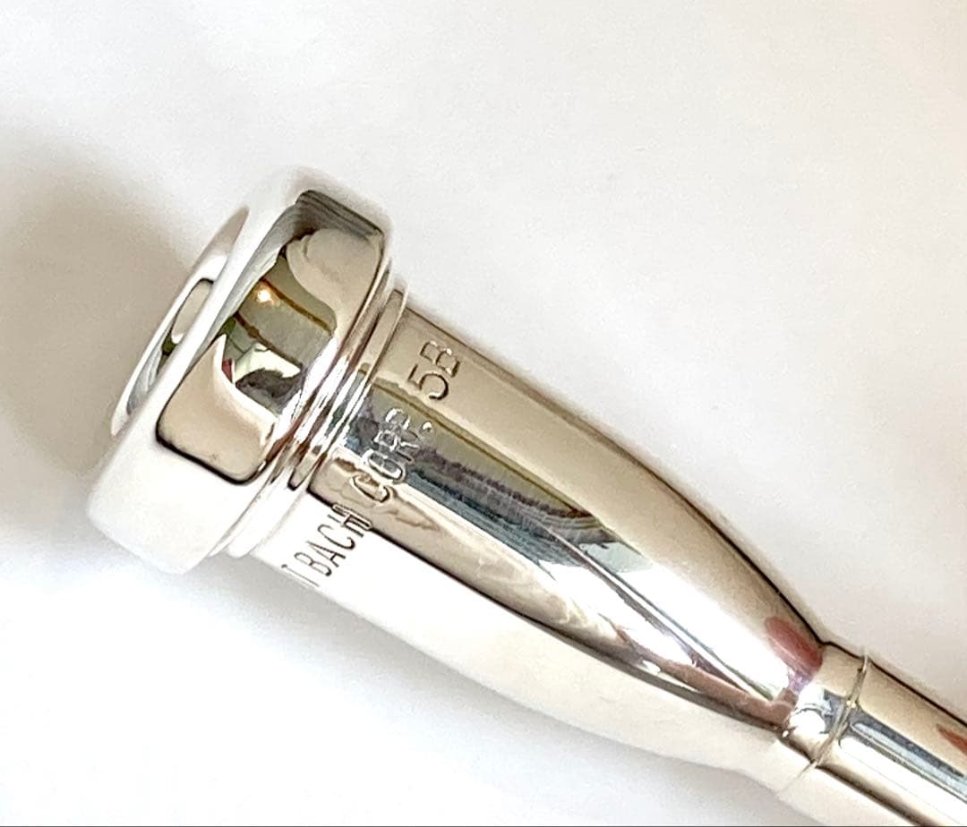 バックBACH★トランペットマウスピース5Bメガトーン★美品