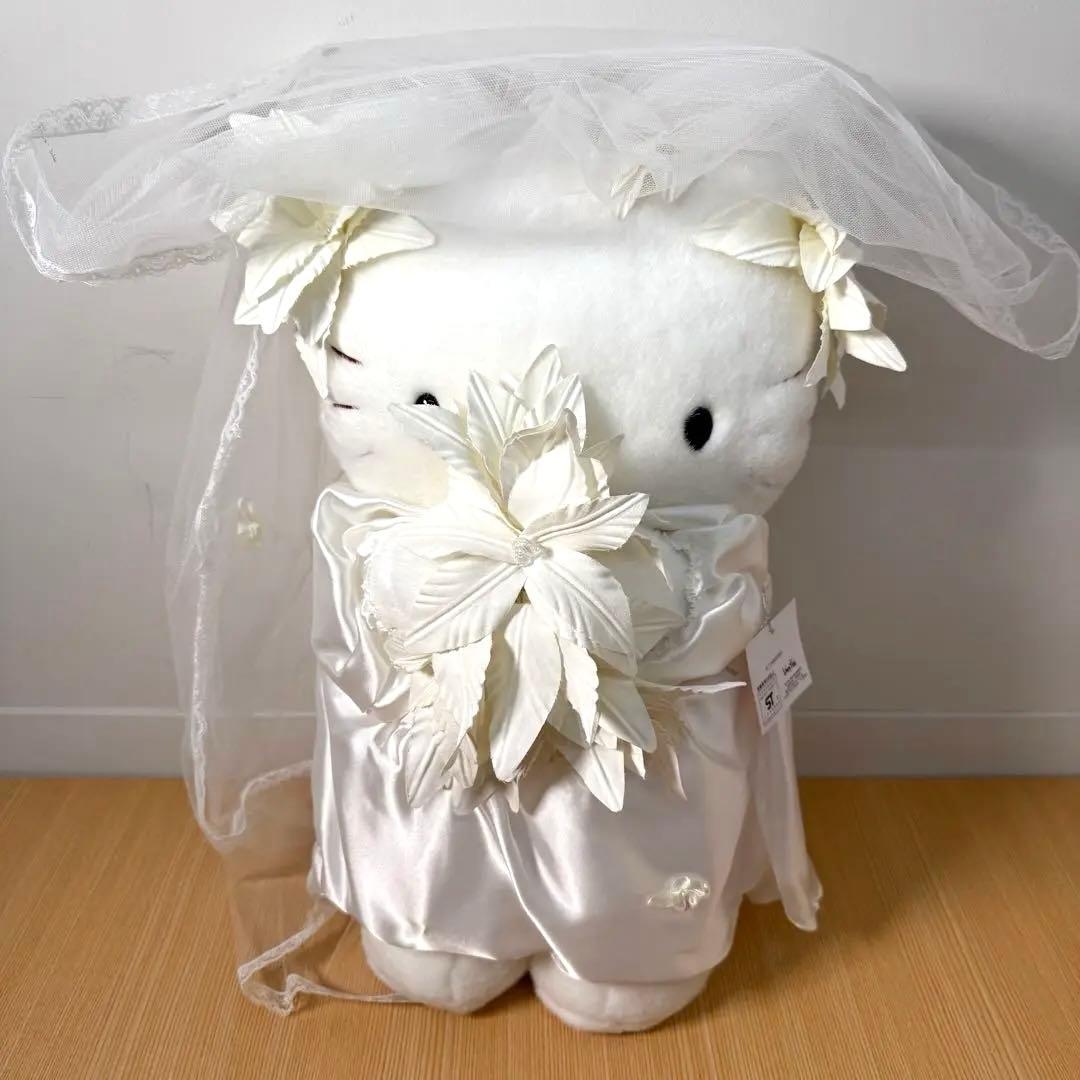 ハローキティ vivitixウェディングドレスぬいぐるみ 美品