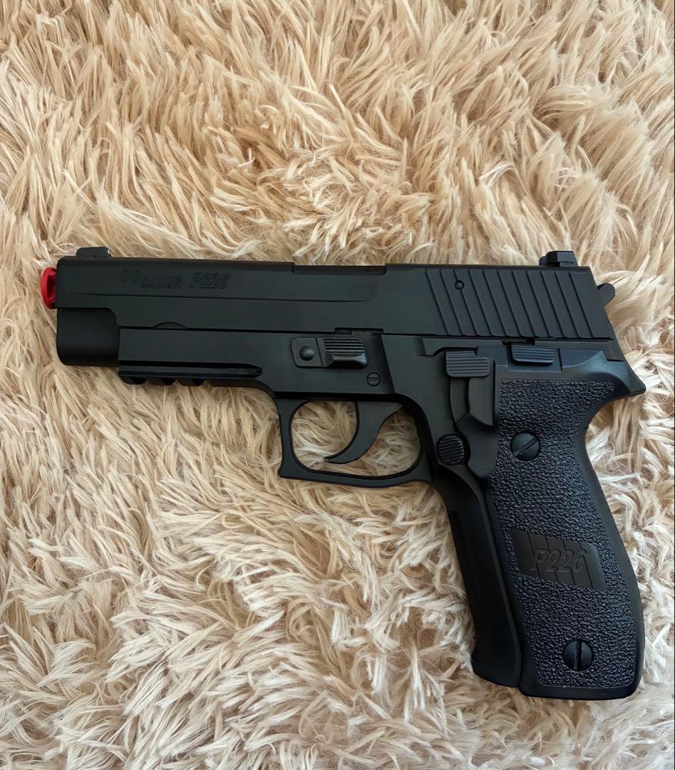 東京マルイ　SIG SAUER P226 RAIL ガスガン