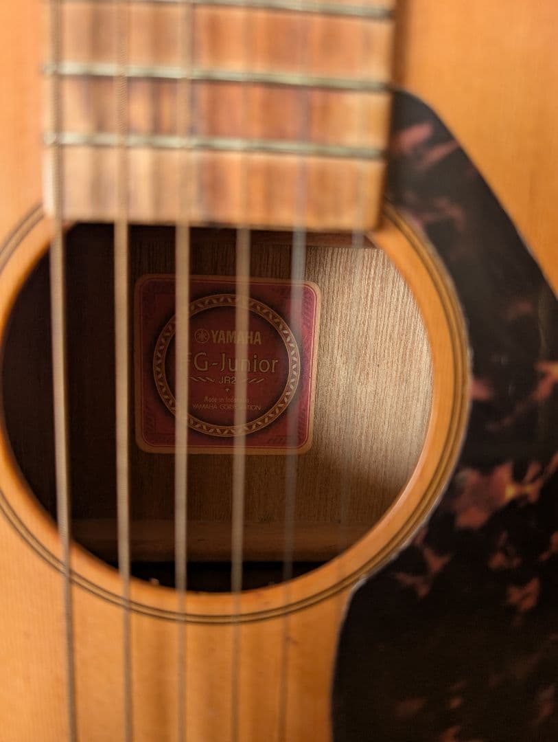 Yamaha FG-Junior2 　ソフトケース、ストラップ付き