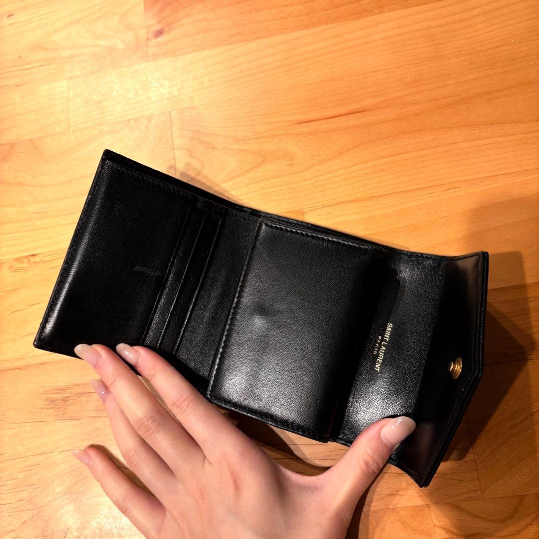 イヴサンローラン 三つ折り財布 YSL カサンドラ キャビアスキン