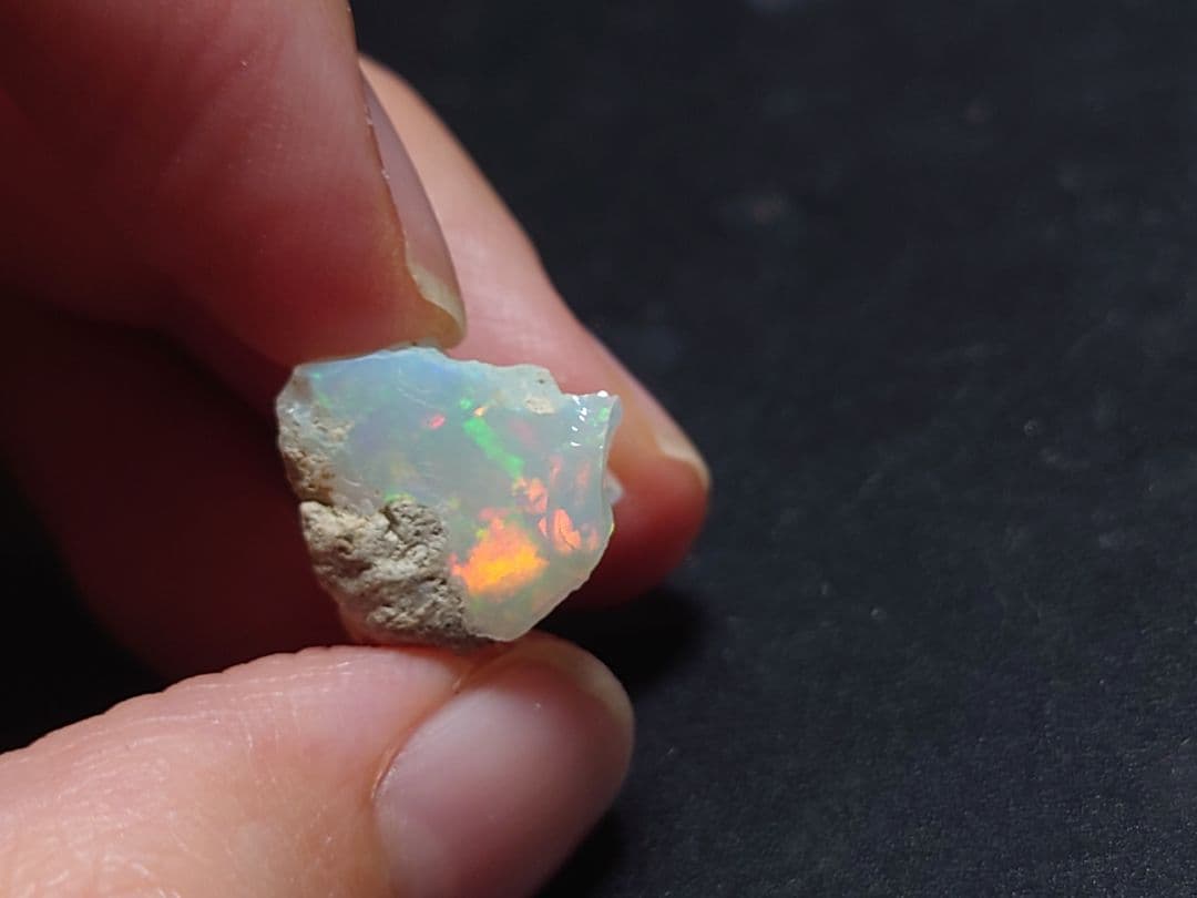 エチオピア　オパール　ジュエリーグレード　原石　鉱物標本