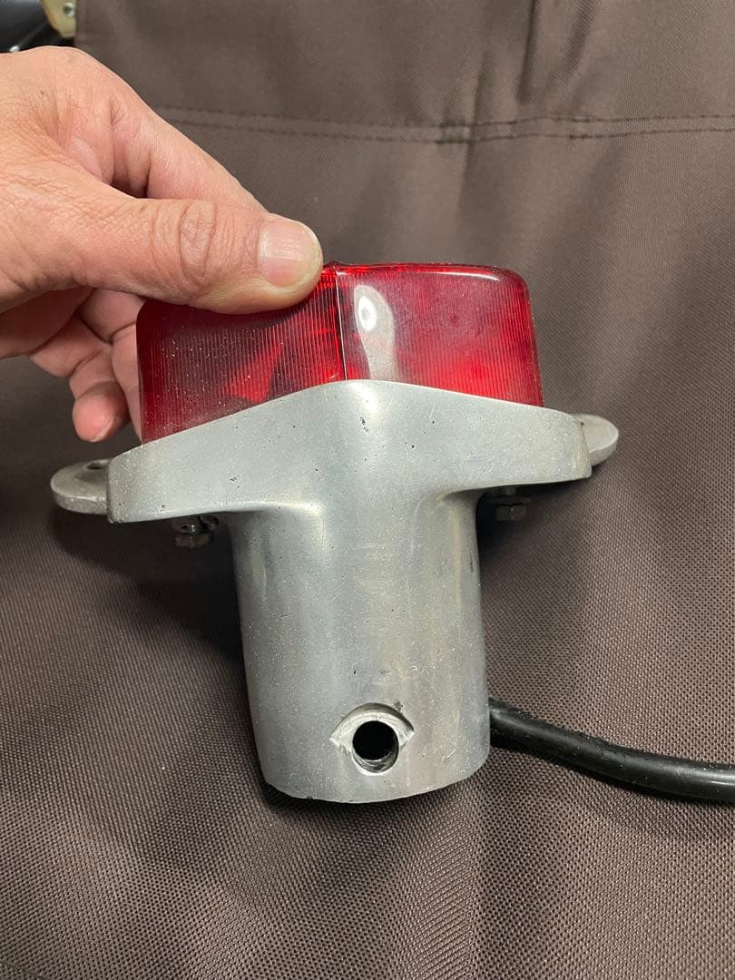 期間限定値下げ　Bates ハーレー　ベイツ トライアンフ　テールランプ