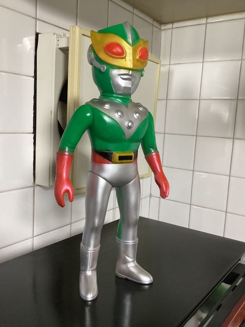 サンダーマスク　無版権品　ポピー風彩色スプレー　現状渡し　面取れ　マジュー