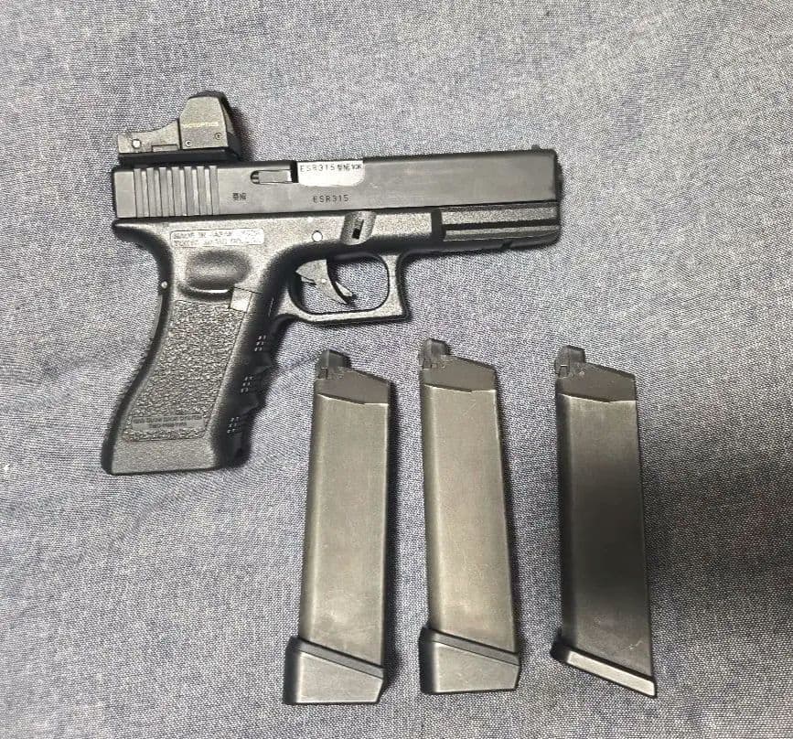 東京マルイ GLOCK18C ガスガン (カスタム済み) ドットサイト付