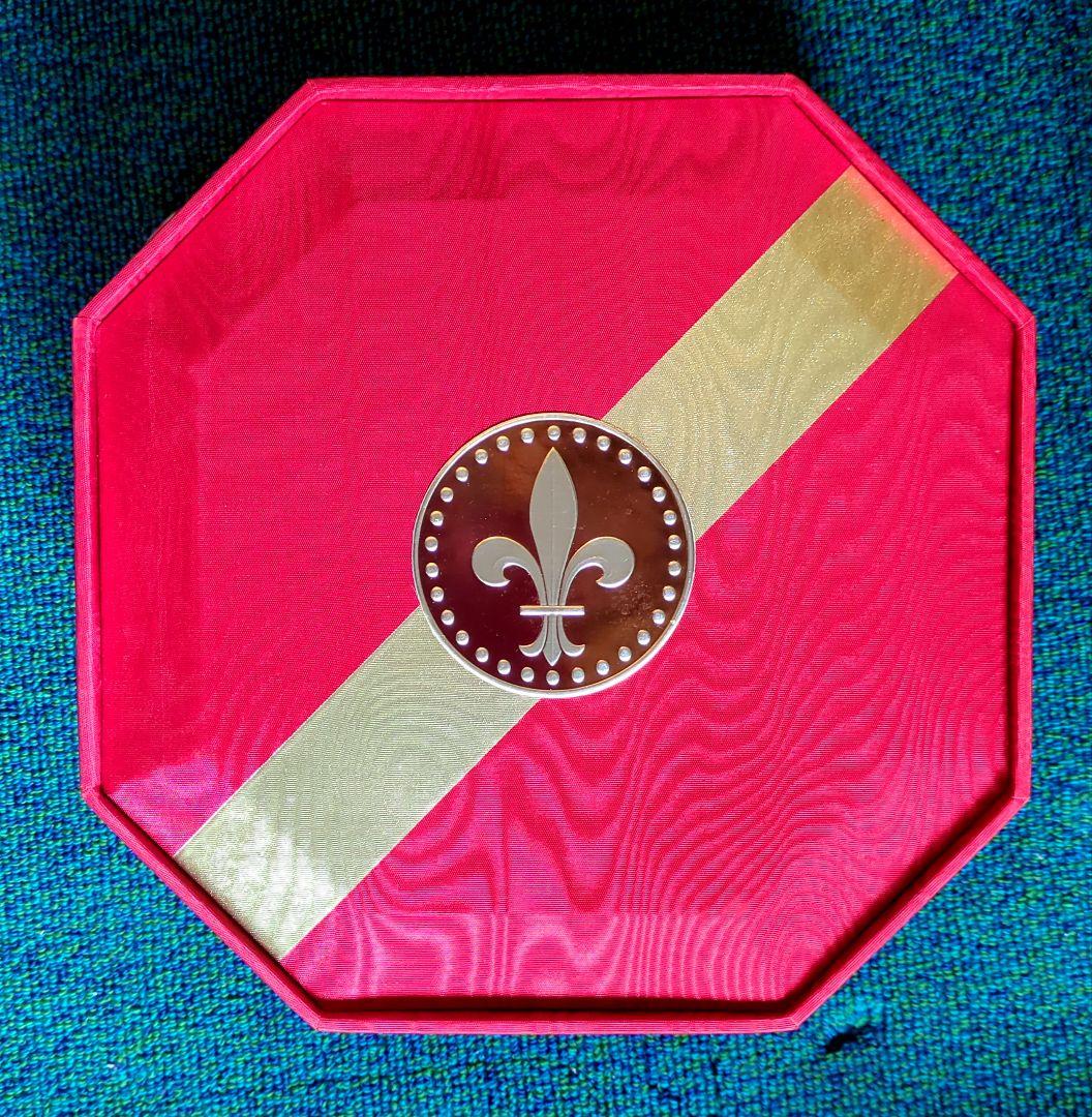 【お値下げ】レミーマルタン ルイ13世 バカラボトル　八角箱/替栓 /栞付き