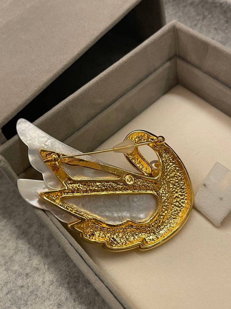 TASAKI 田崎真珠 ブローチ パール　白蝶貝　スワン　白鳥　シェル