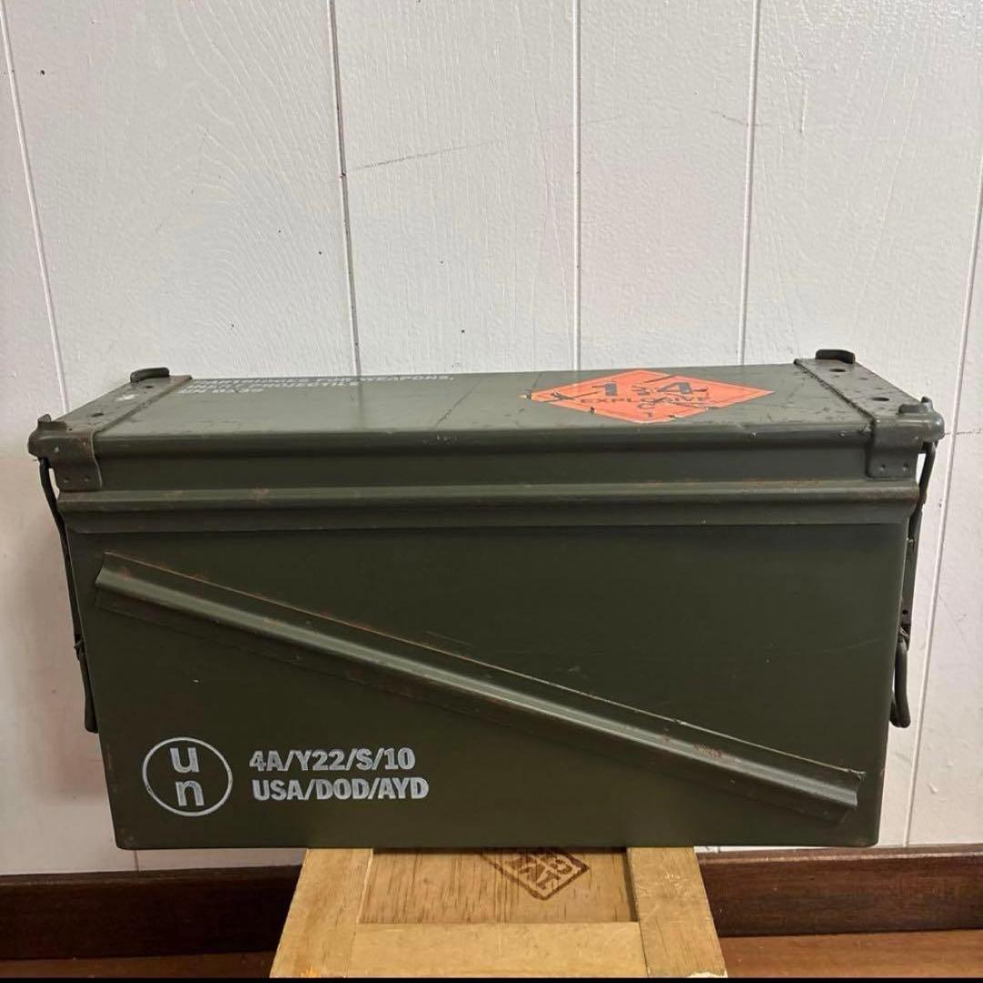 米軍　実物　AMMO BOX 40mm 32CARTRIDGES 弾薬箱