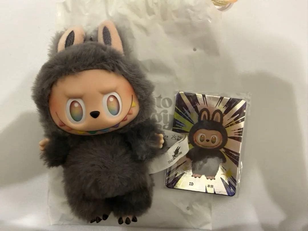 POP MART THE MONSTERS Energy シークレット ID