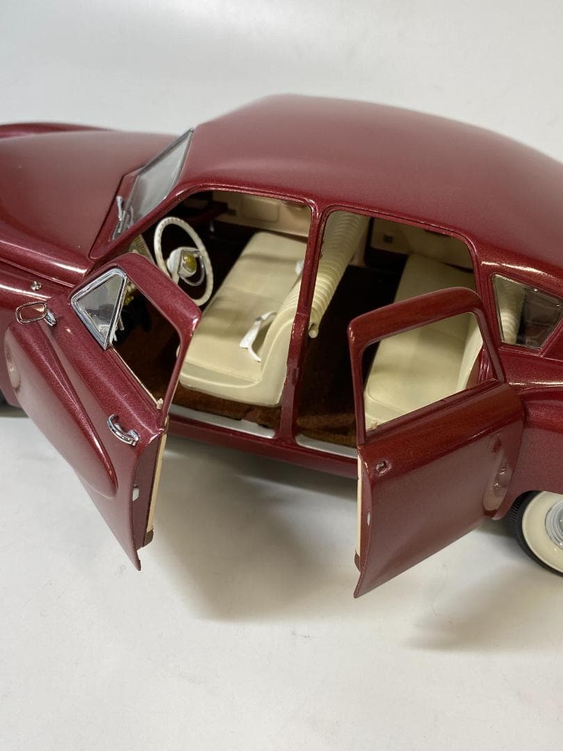 ジャンク品 京商 1/18 1948年式タッカー・トーピード ダイキャスト