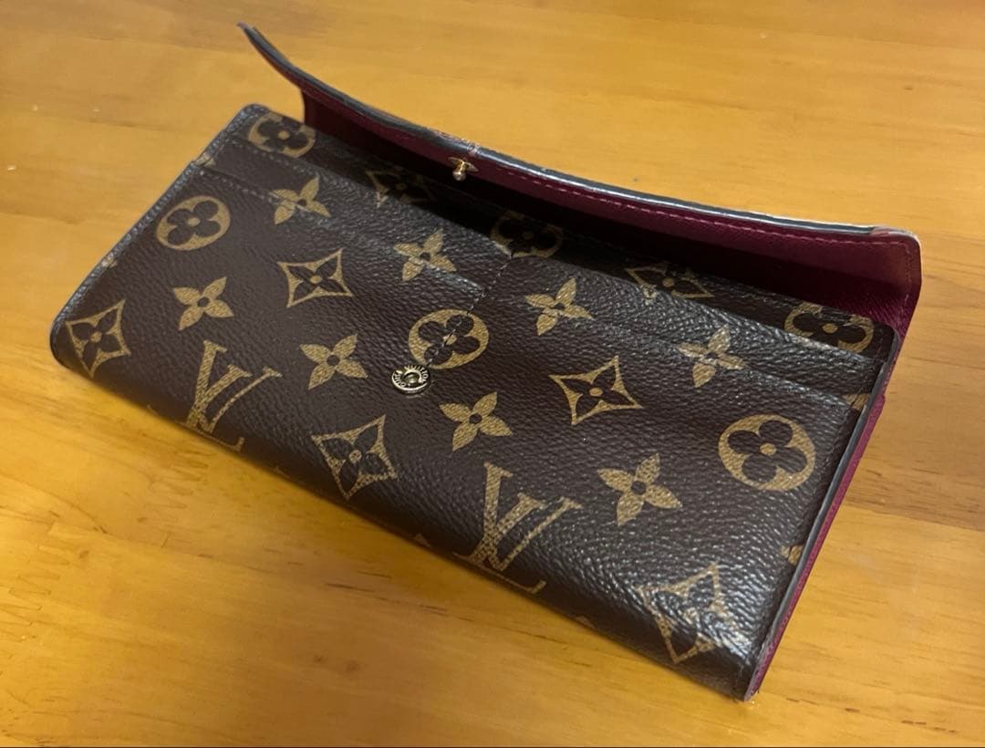 ルイヴィトン　ボルトフォイユ・サラ　長財布