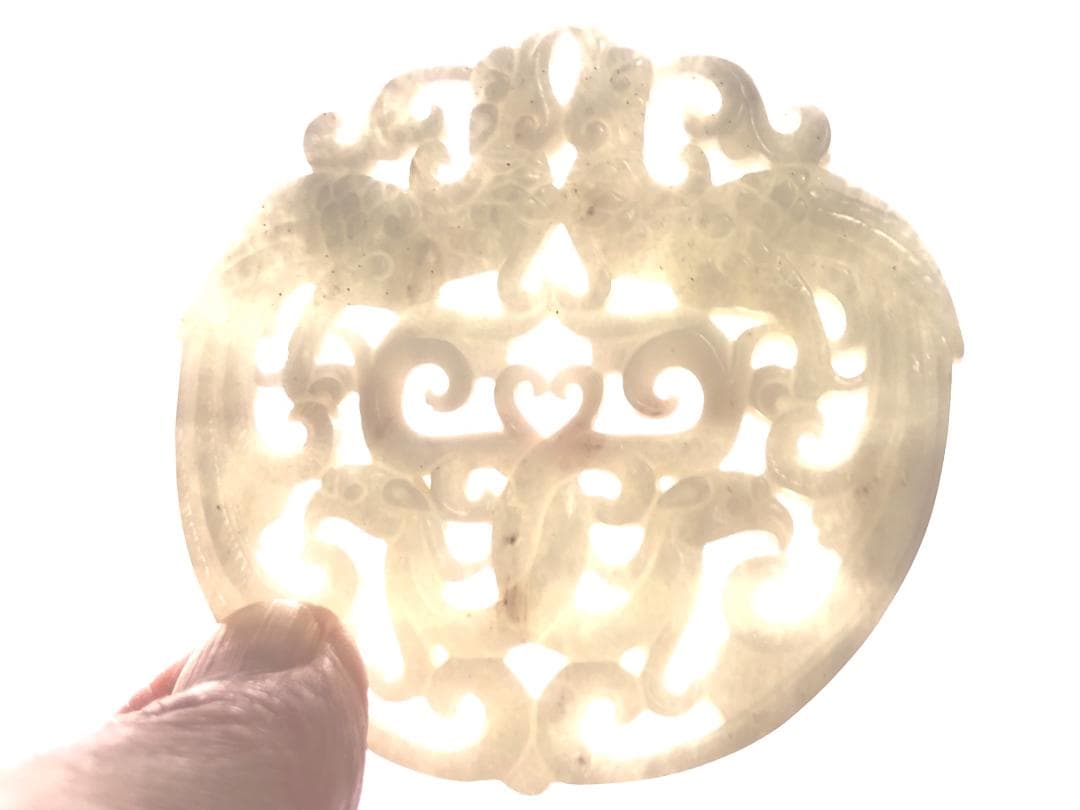 【 中国骨董白翡翠 】　唐草鳳凰文　地透かし容彫り　佩玉/古玉/和田玉