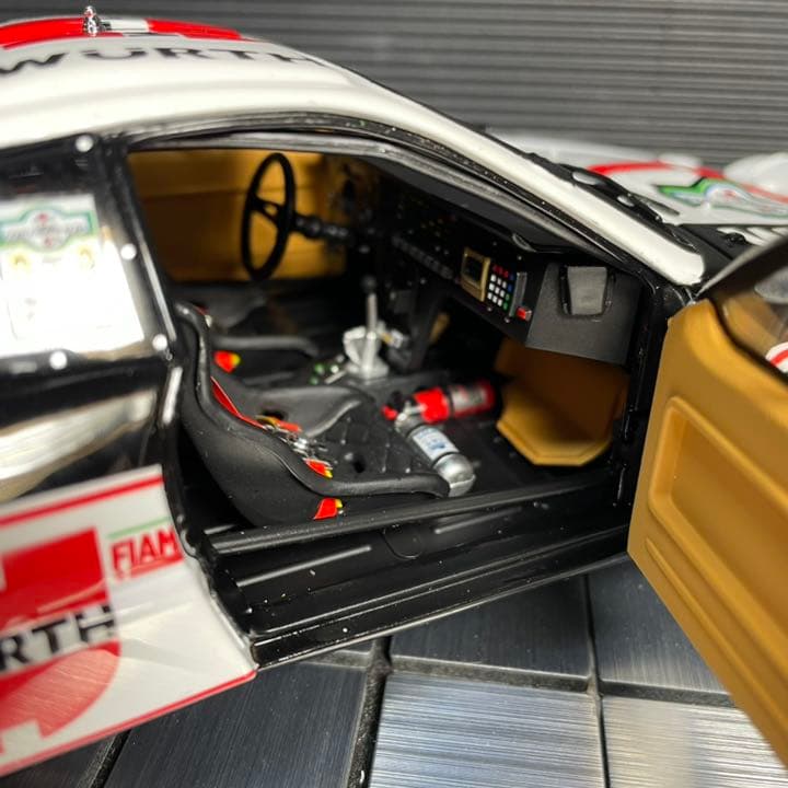 未展示品　京商 1/18 ランチア ラリー 037