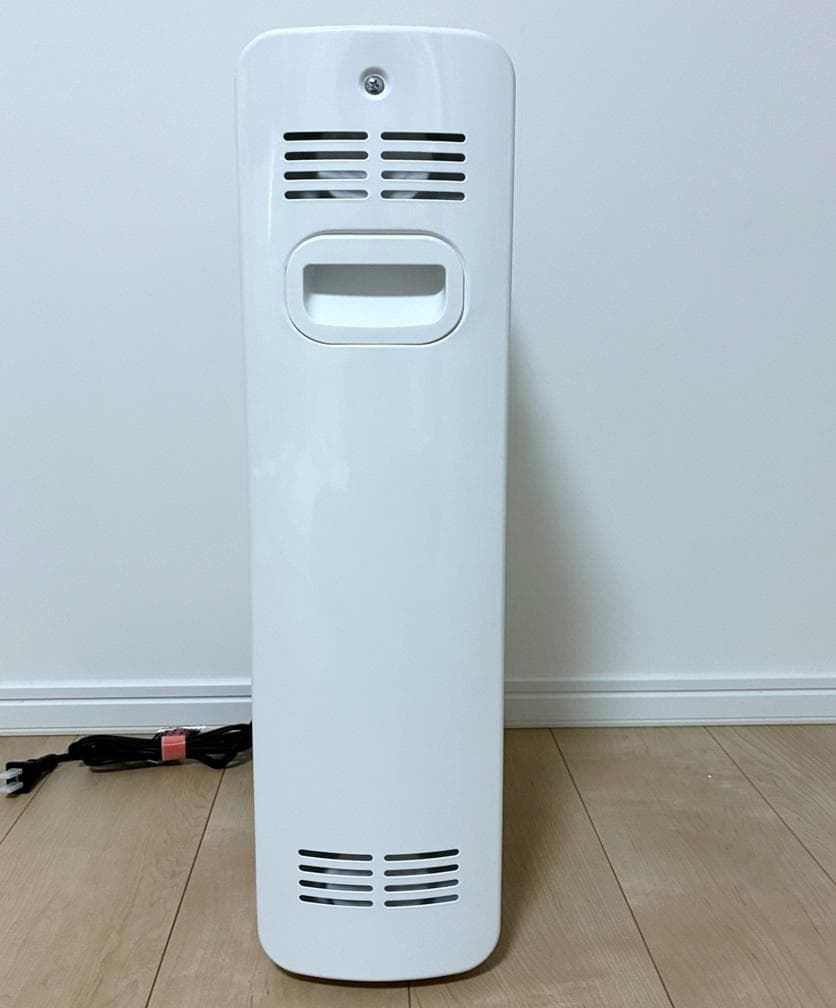 アイリスオーヤマ　ウェーブ型オイルヒーター　IWH2-1208M-W