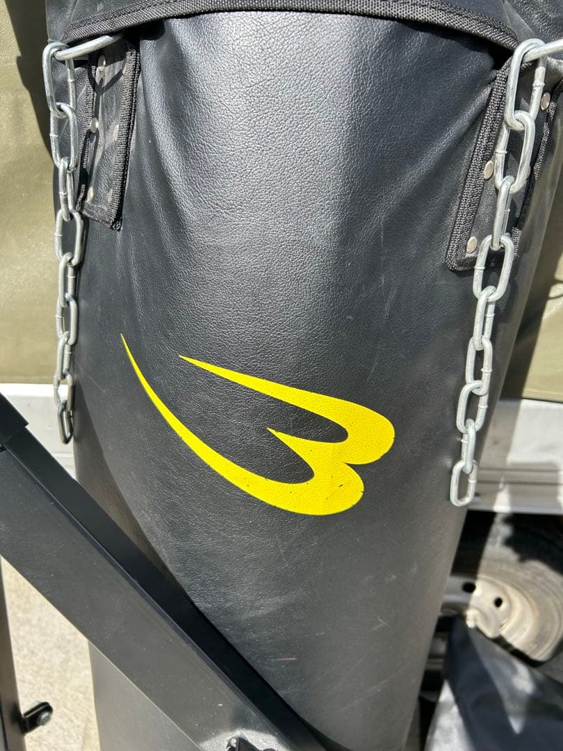 解体済　千葉県市川市引き取り　ボディメーカー】サンドバッグ、ファイティンスタンド