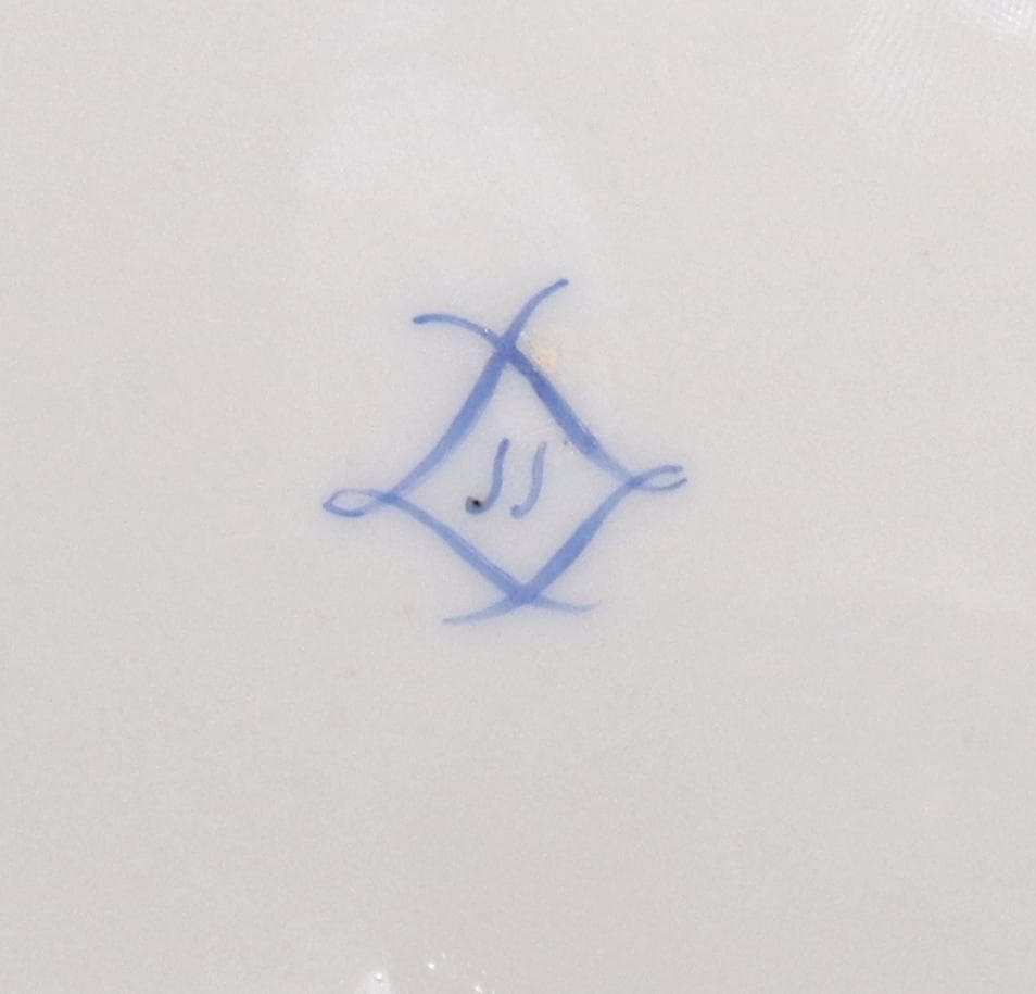 オールド・セーブル 美術館級1786年製淡紅地色絵金彩花文皿ポンパドゥールピンク