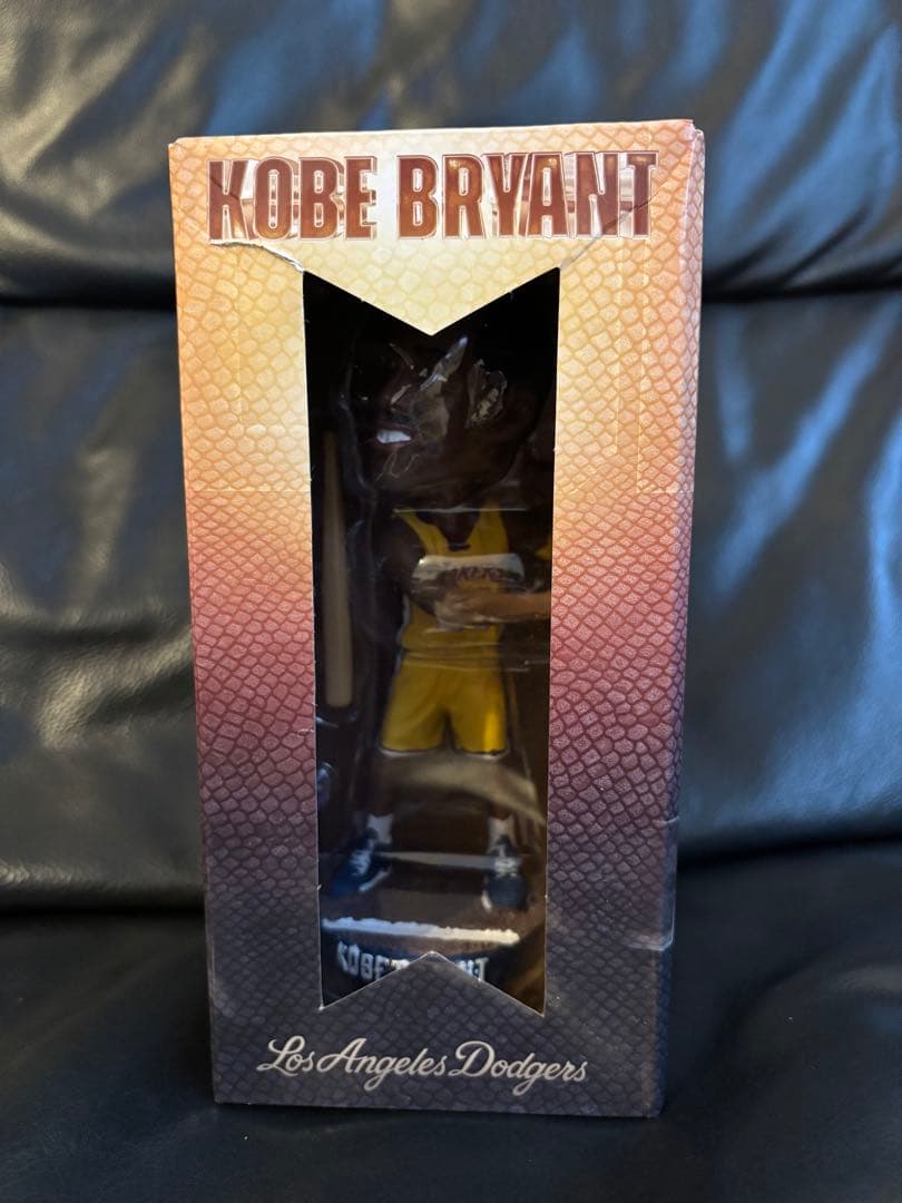 記念グッズ Kobe Bryant Bobblehead