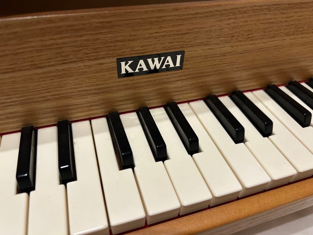KAWAI 木製ミニピアノ 32鍵　ナチュラル