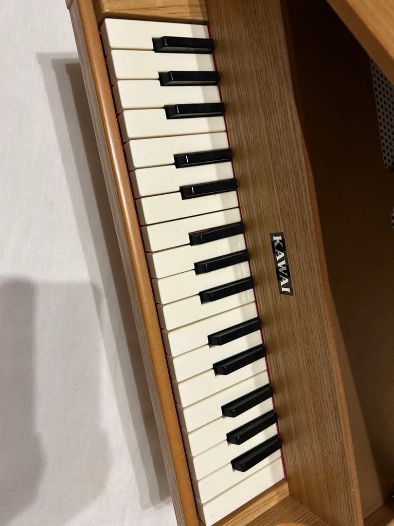 KAWAI 木製ミニピアノ 32鍵　ナチュラル