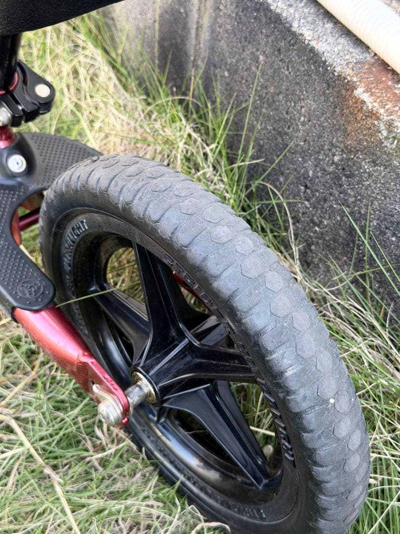 STRIDER PRO メタリックマルーン 12インチ【シンプルで軽い】