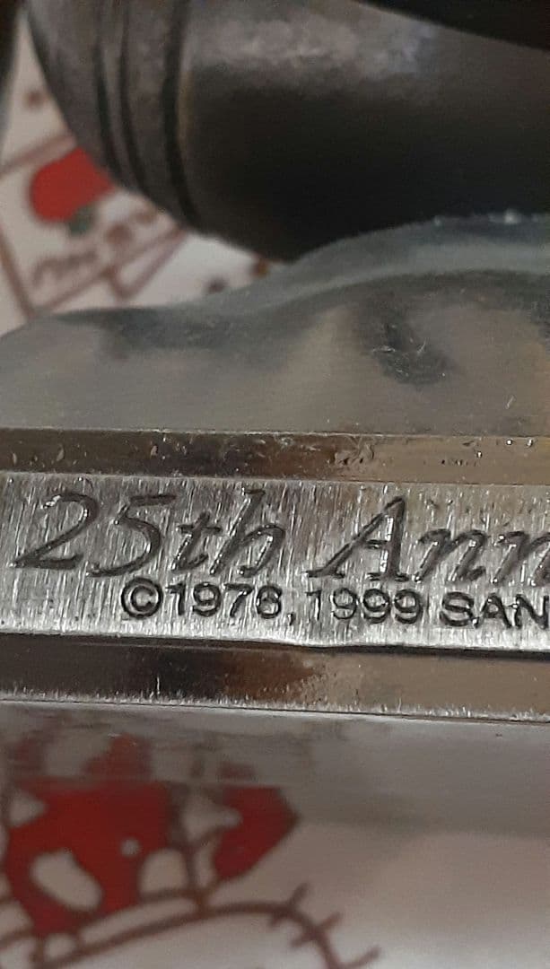 激レア キティ25周年Anniversaryシルバーオブジェ 1999年発売物