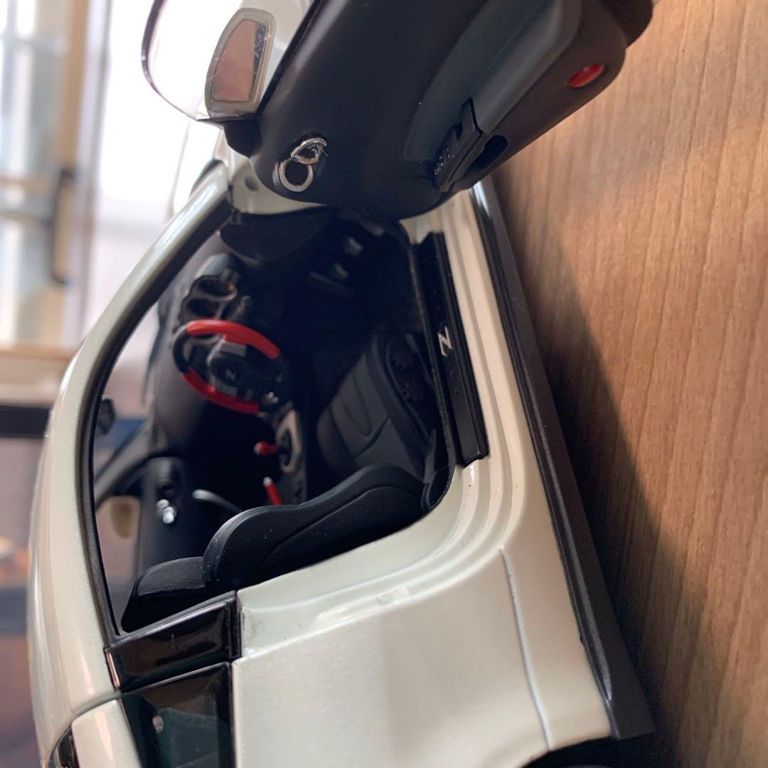 日産フェアレディZ version Nismo type380RS 1/18