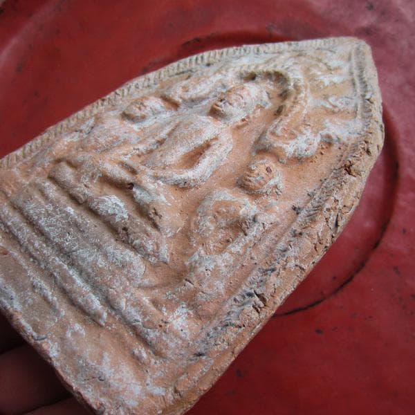 8～12世紀　大型　タイ　ハリプンチャイ陶製磚仏