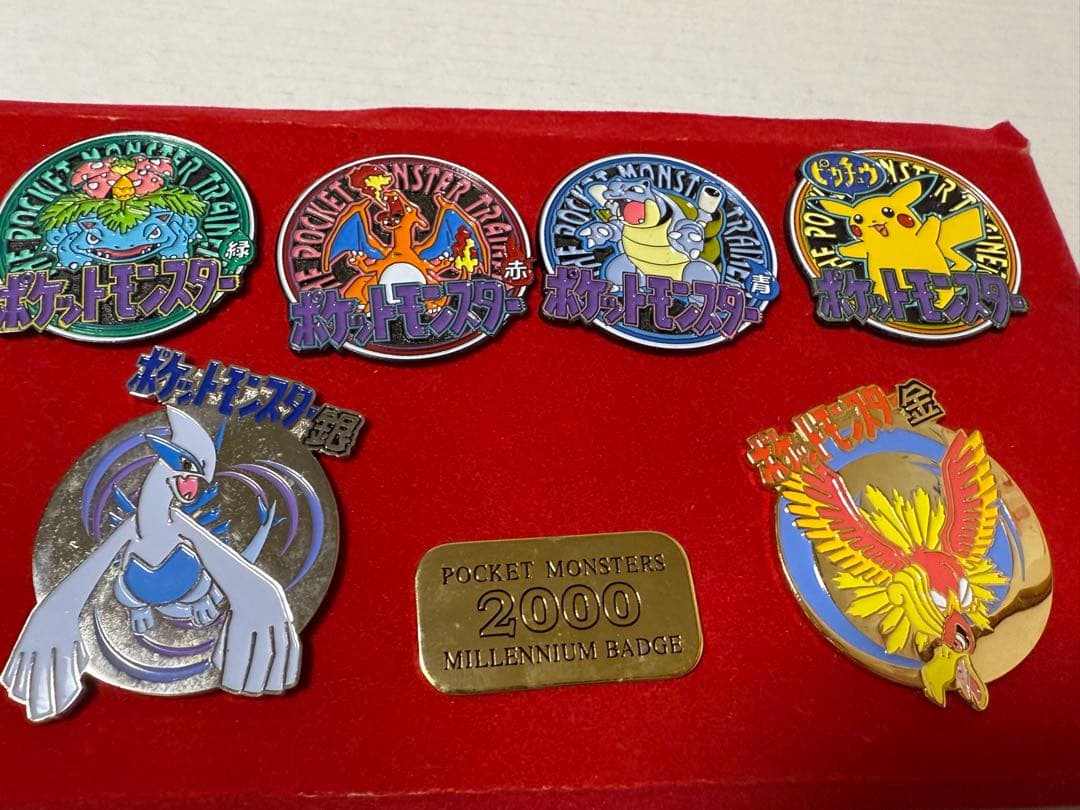 【激レア／希少】ポケットモンスター ミレニアムバッジ　2000