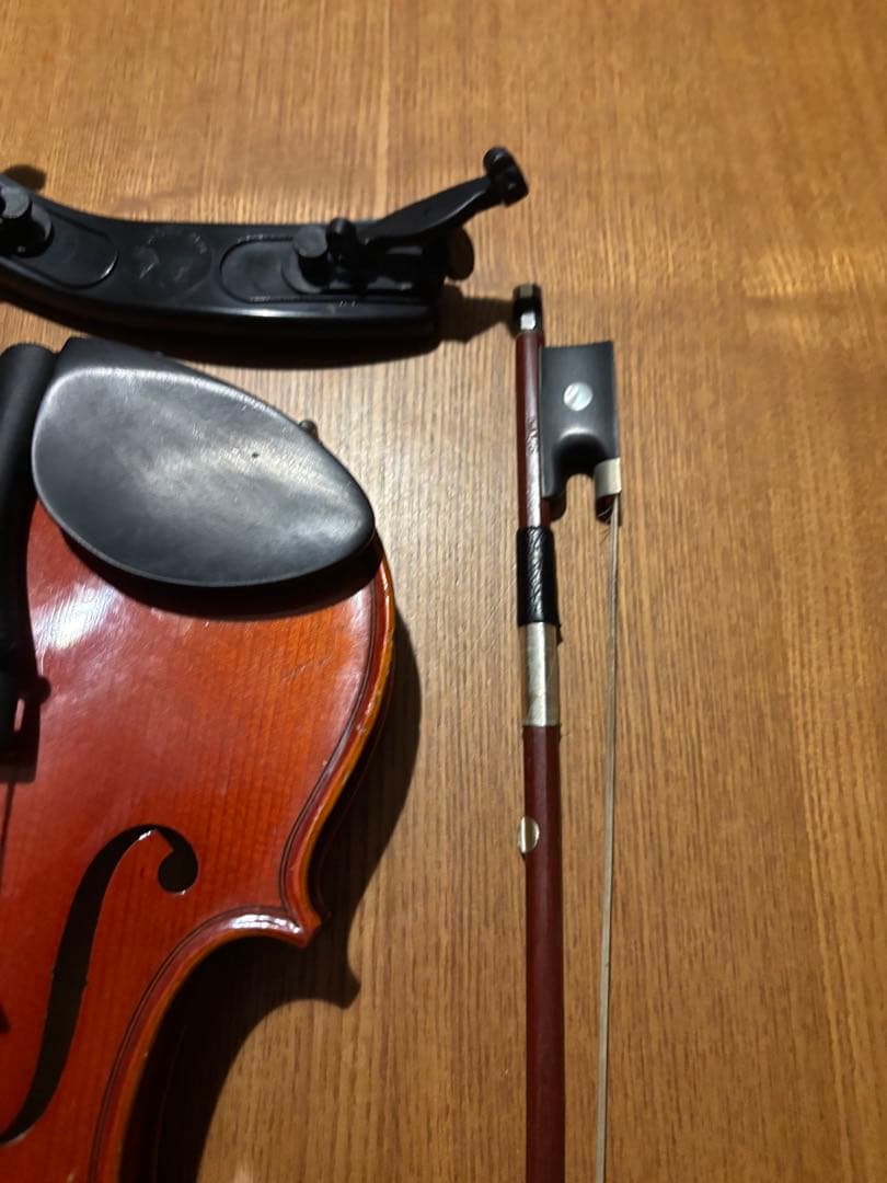 Suzukiバイオリン1/4 (230)本体 / 弓/ケース付き2016 年製造