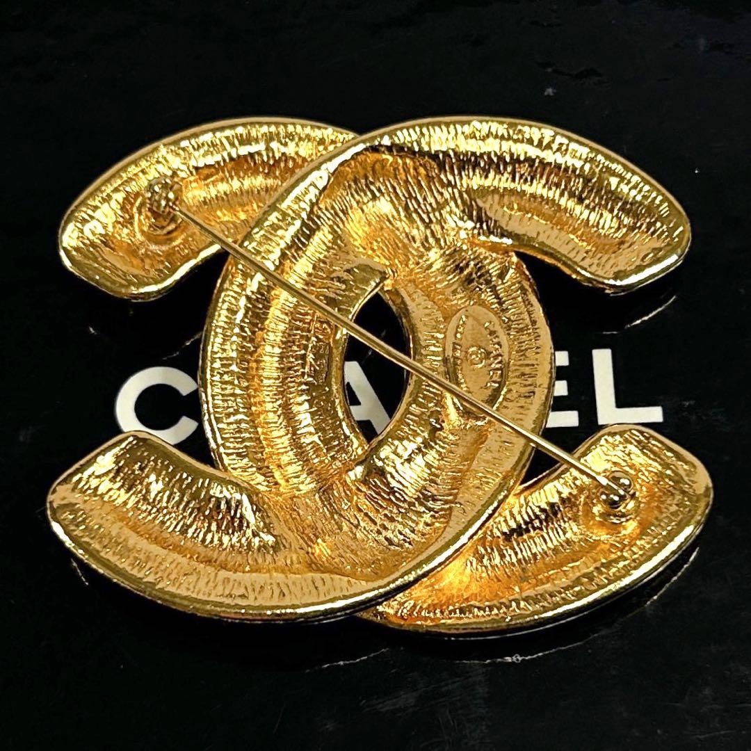 シャネル　CHANEL ブローチ　ココマーク マトラッセ　キルティング