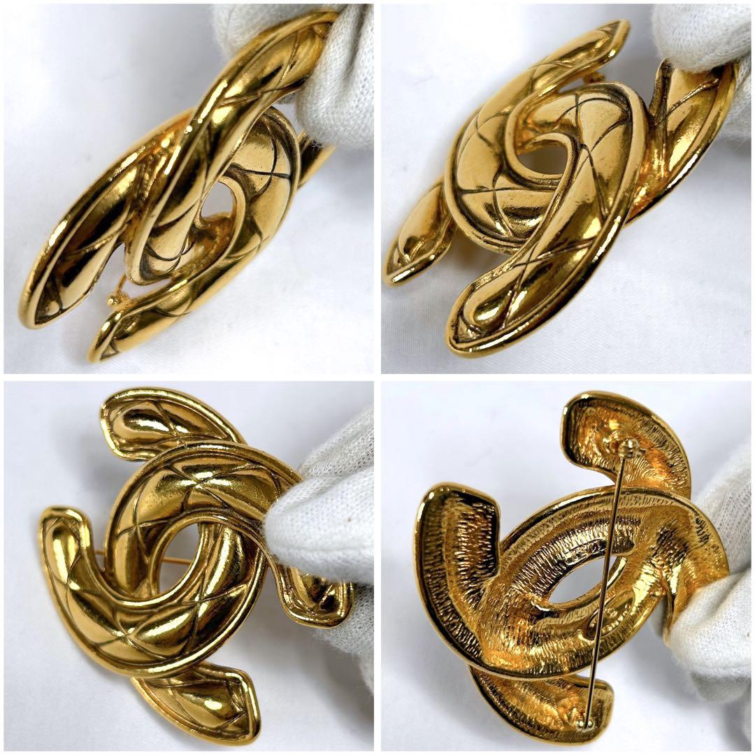 シャネル　CHANEL ブローチ　ココマーク マトラッセ　キルティング