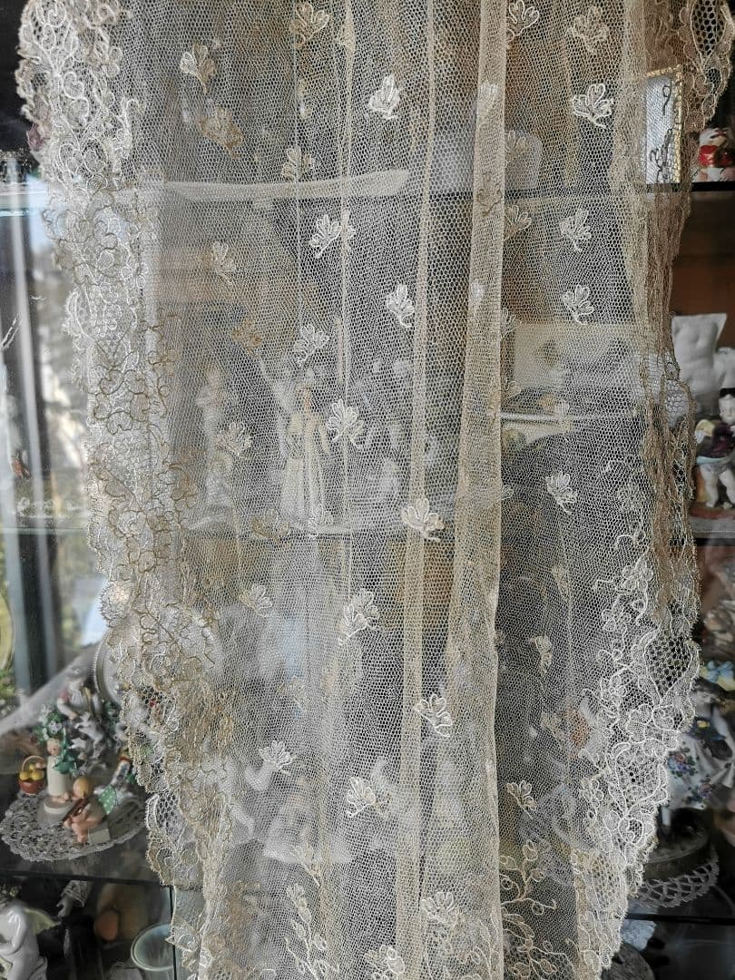 アンティーク シャンテリーレースショール ヴェール 鈴蘭 菫 桜草 銀杏/花びら