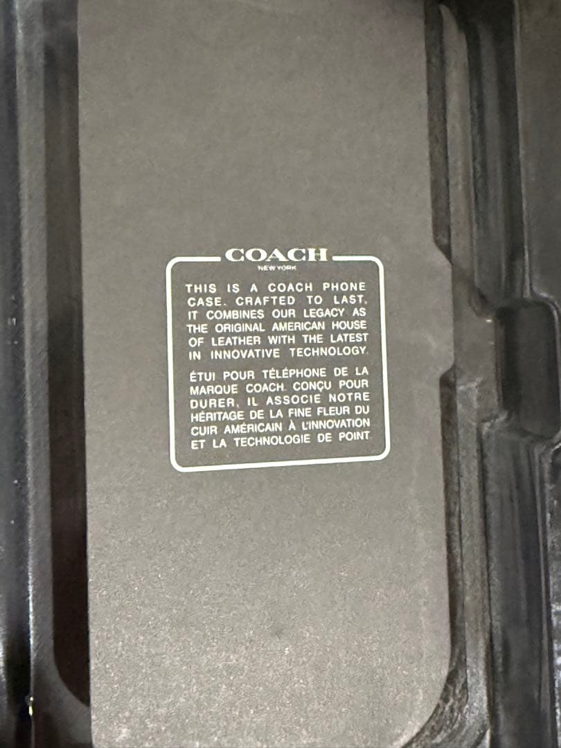 COACH iPhone 6.1\" Pro (2022) ケース　14Pro